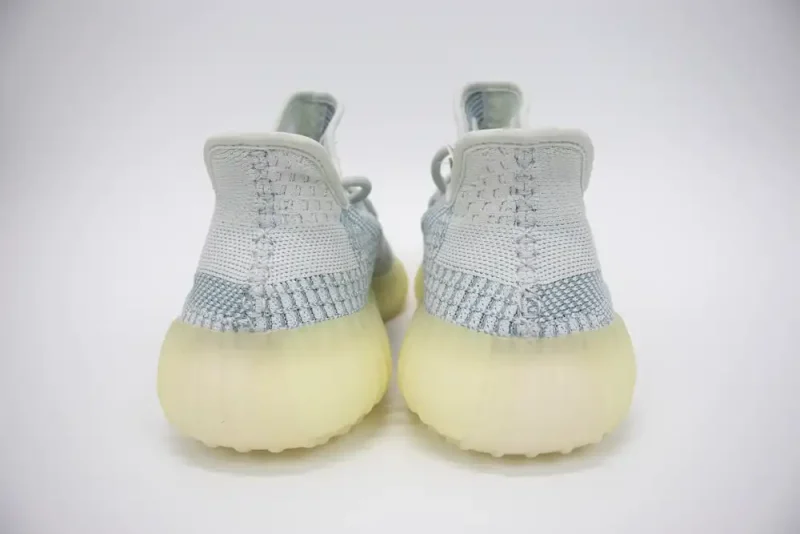 YEEZY 350 V2 CLOUD WHITE NON-REFLECTIVE