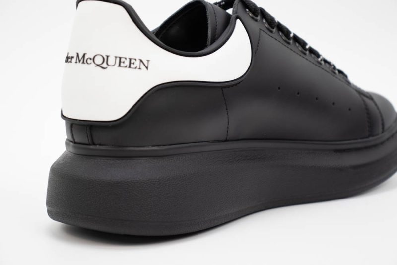 ALEXANDER MCQUEEN SHOW LEATHER PLATFORM TRAINERS - BLACK