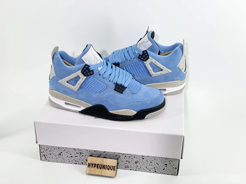 Jordan 4 Retro University Blue Reps