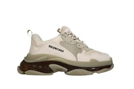 BALENCIAGA TRIPLE S SNEKAER "Milky white"