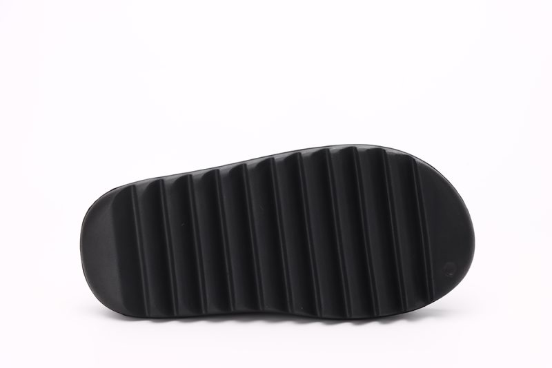 Yeezy Slides 'Onyx' Reps (Matte Upper)