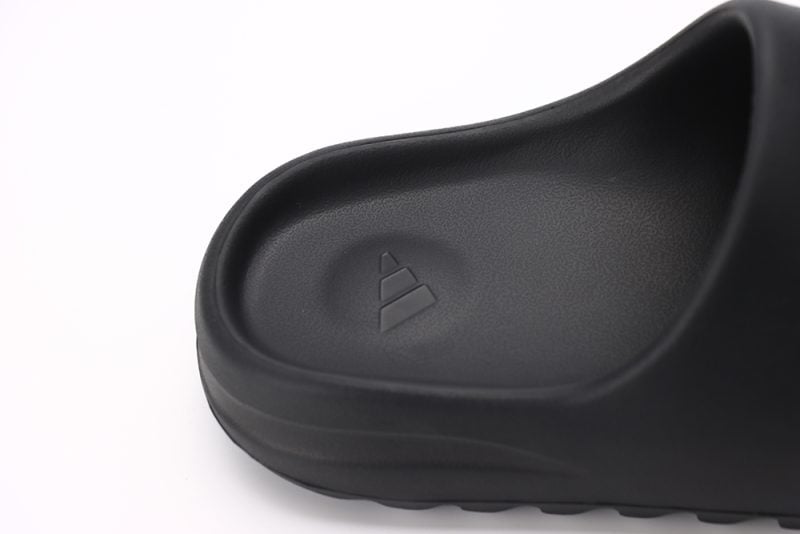 Yeezy Slides 'Onyx' Reps (Matte Upper)