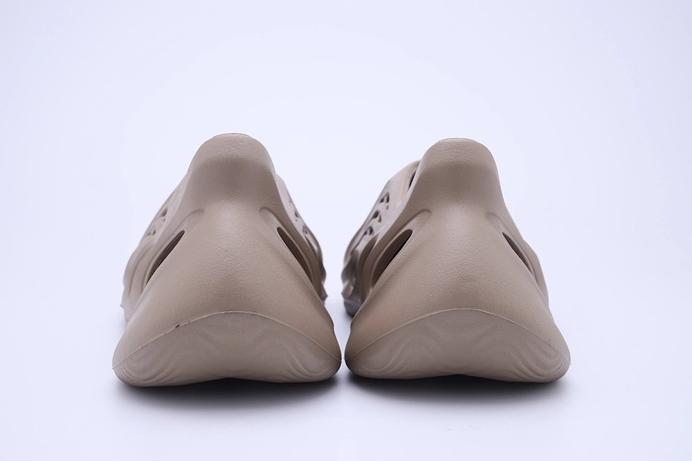 Yeezy Foam Runner 'Mist'