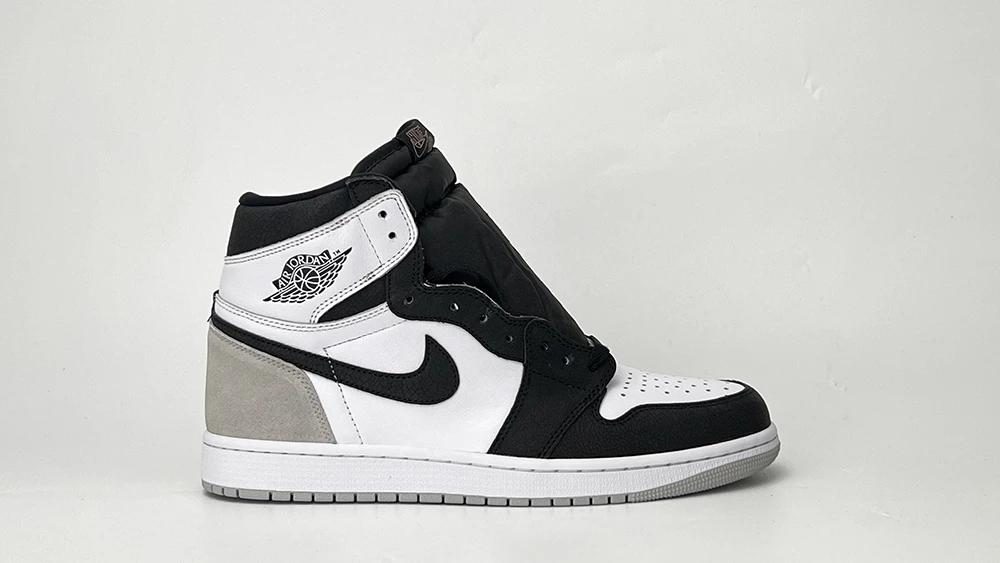 Air Jordan 1 High OG ’Grey Fog’ Quality Replica