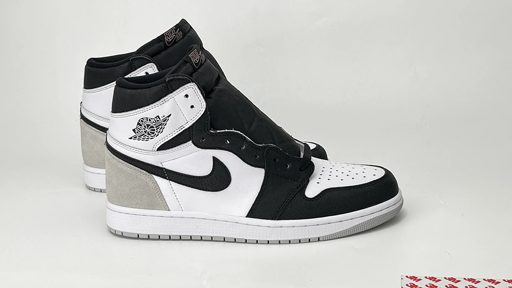 Air Jordan 1 High OG ’Grey Fog’ Quality Replica