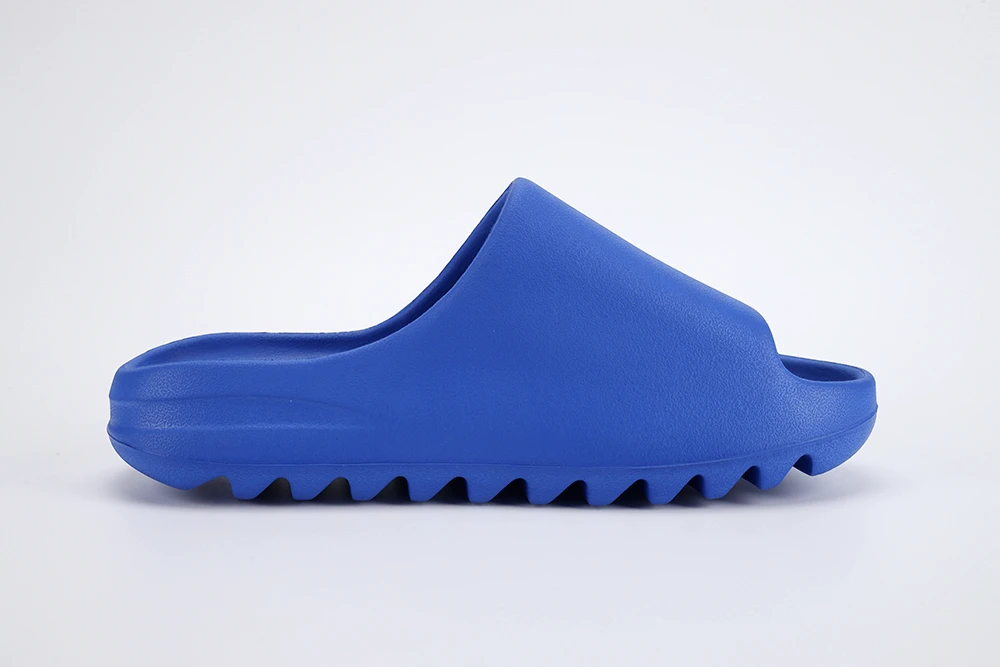 Yeezy Slide "AZURE" ID4133 MATTE