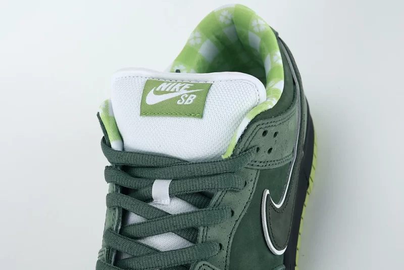 SB Dunk Low Concepts Green Lobster (Regular Box) Replica