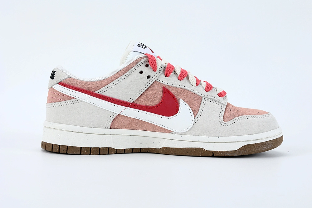 Wmns Dunk Low SE '85' Bunny Cookies