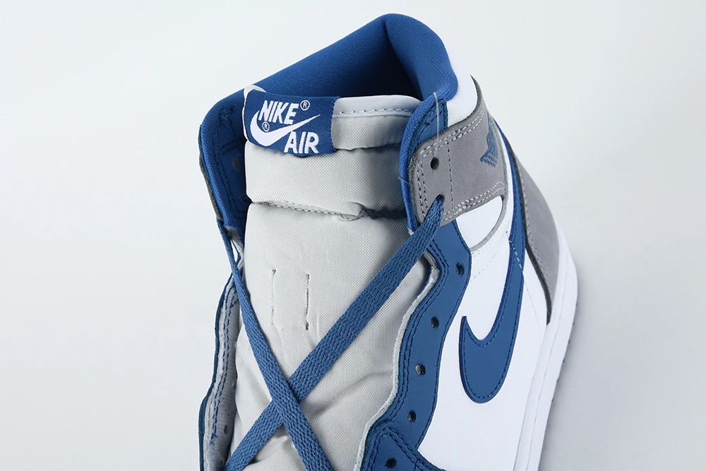 AIR JORDAN 1 HIGH OG TRUE BLUE