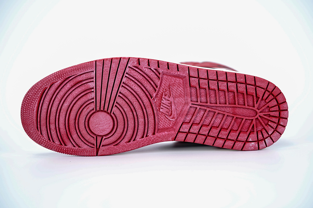 Jordan 1 Chicago High OG ‘Lost & Found’ Replica