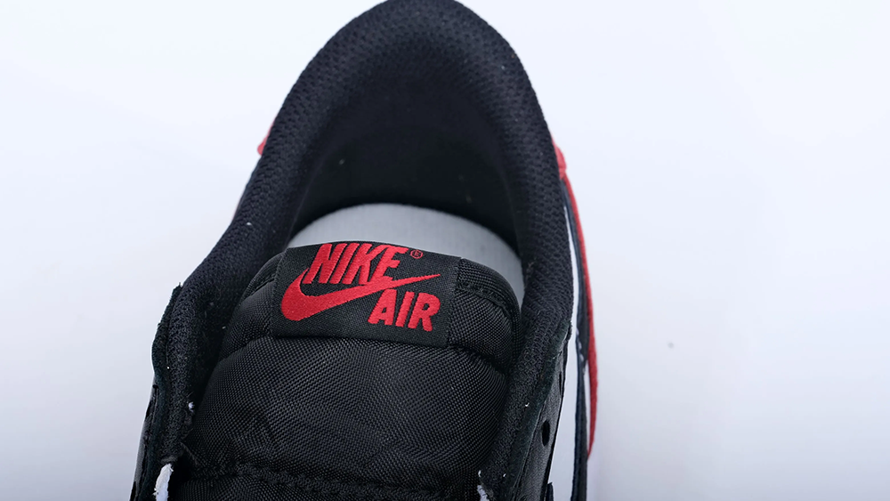 Air Jordan 1 Retro Low OG 'Black Toe' 2023 replica