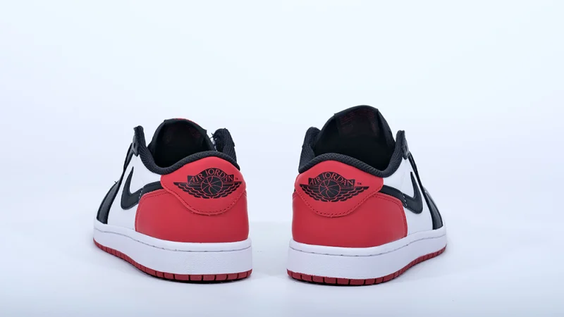 Air Jordan 1 Retro Low OG 'Black Toe' 2023 replica