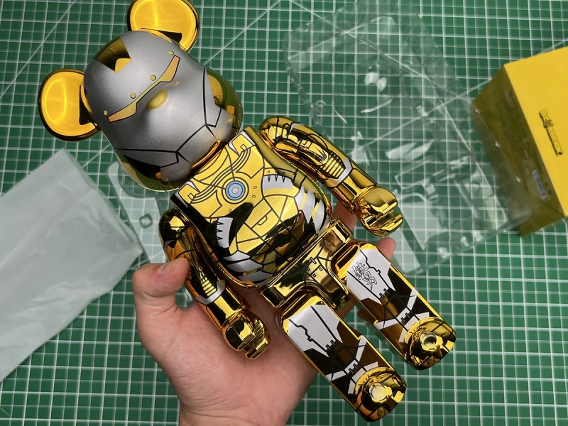 Bearbrick x Hajime Sorayama x Marvel Iron Man Reverse 400%