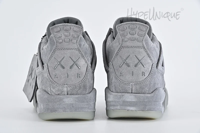 AIR JORDAN 4 RETRO KAWS REPLICA