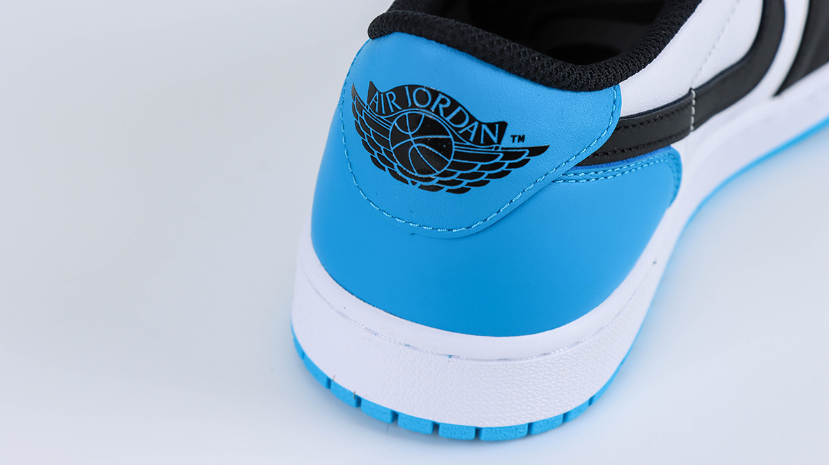 Air Jordan 1 Retro Low OG 'UNC' Reps