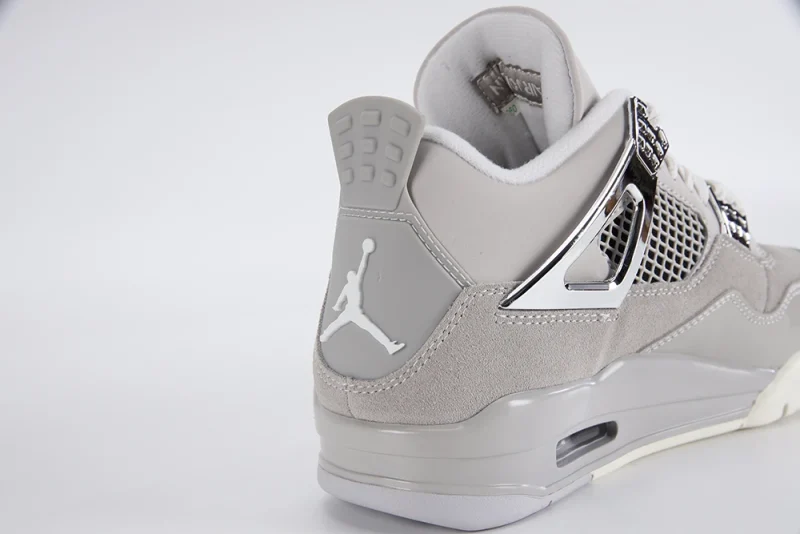 Air Jordan 4 “Frozen Moments” Reps