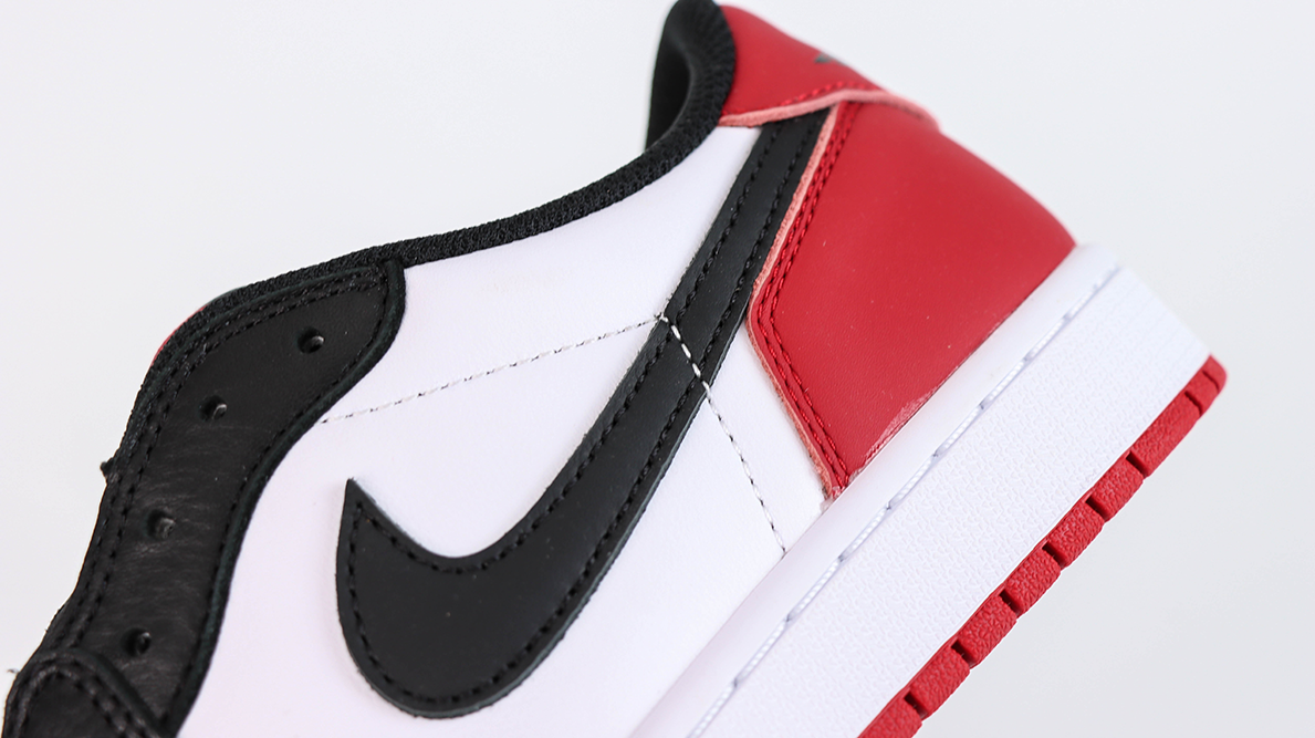 Air Jordan 1 Retro Low OG 'Black Toe' Reps