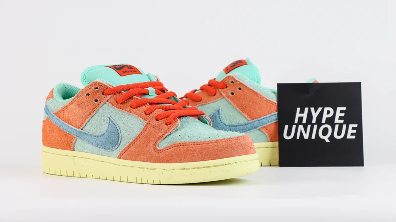 Dunk Low SB 'Orange Emerald Rise' Reps