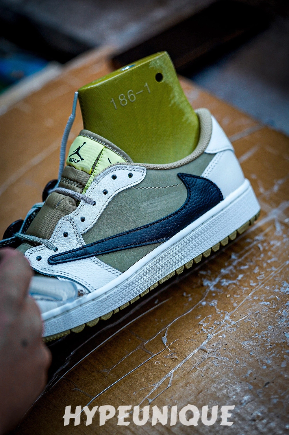 Travis Scott x Air Jordan 1 Low Golf 'Neutral Olive' Reps