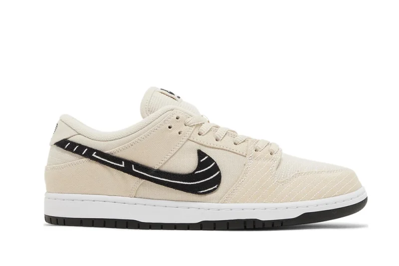 Dunk Low Albino & Preto