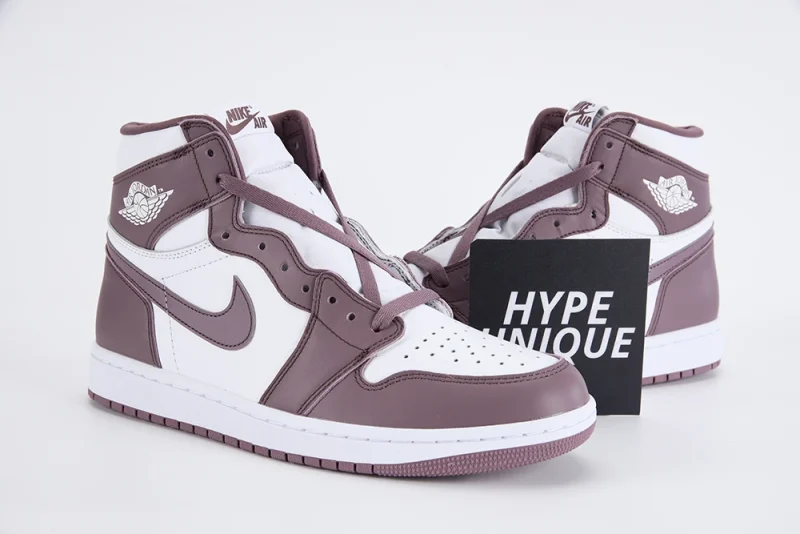 JORDAN 1 HIGH OG “SKY J MAUVE REPLICA