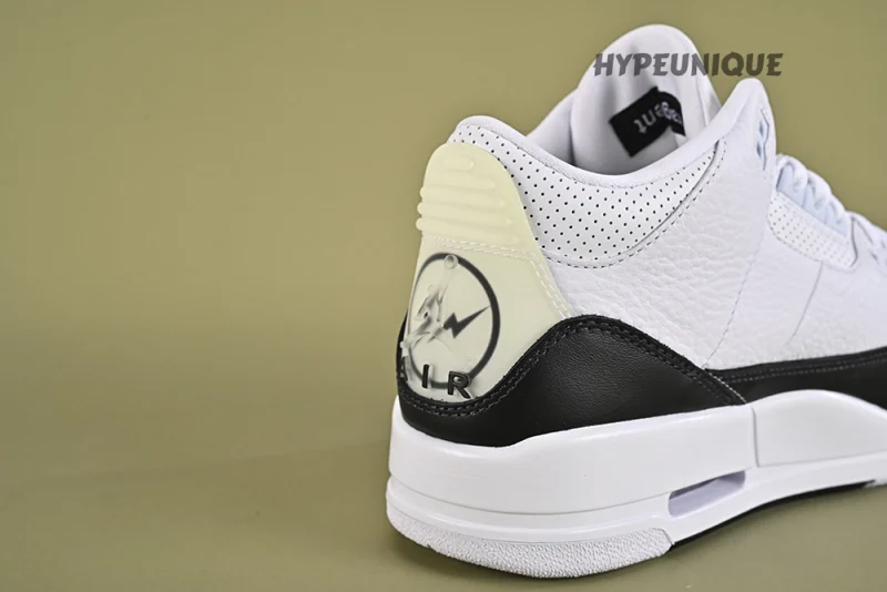 Fragment Design x Air Jordan 3 Retro SP 'White'1