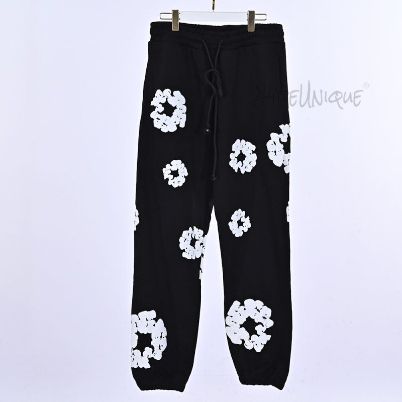 Denim Tears Cotton Wreath Sweatpants ’Black‘11