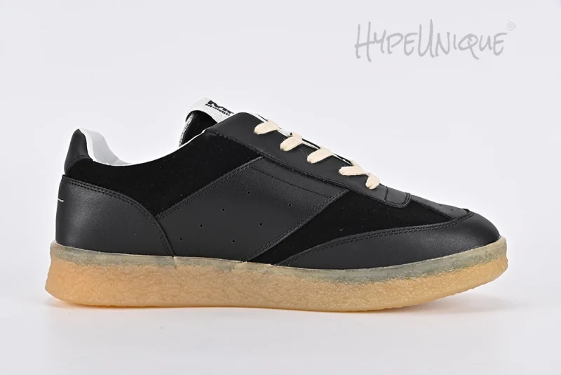 Margiela Lace-up Low-top Sneakers Black21