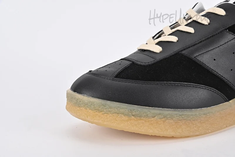 Margiela Lace-up Low-top Sneakers Black21