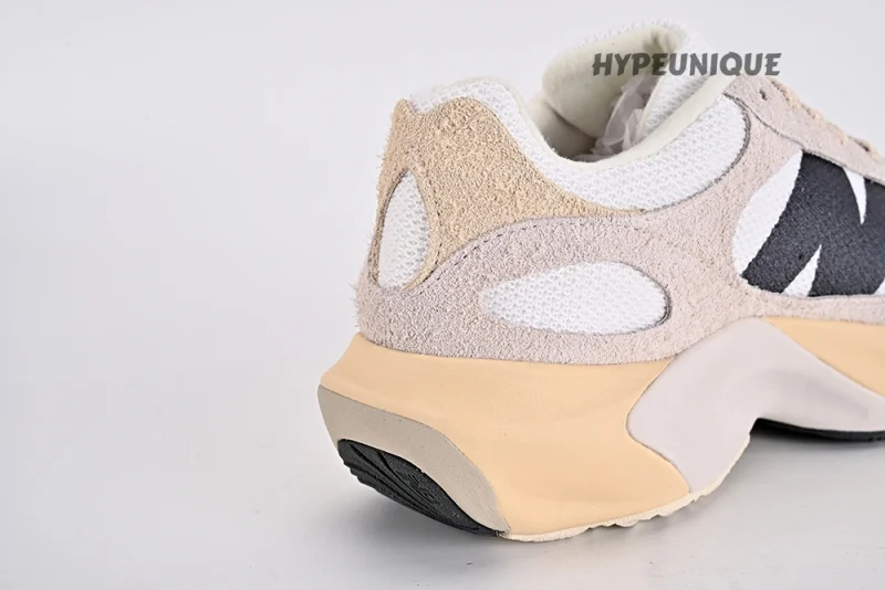 WRPD RUNNER (SEA SALT | SANDSTONE)1