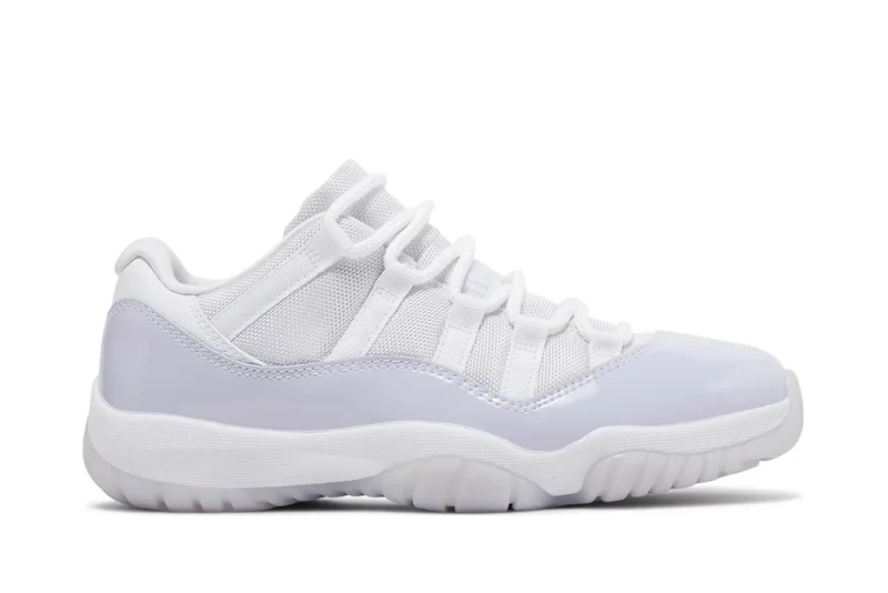 Wmns Air Jordan 11 Retro Low 'Pure Violet'