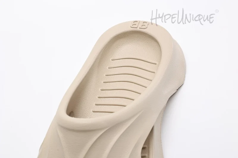 Balenciaga Mold Slide Sandal Beige