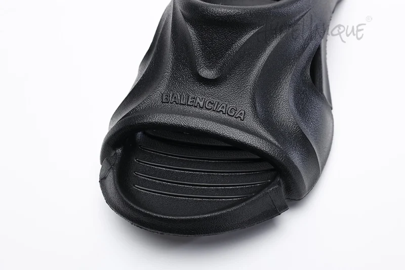 Balenciaga Mold Slide Sandal Black