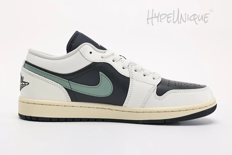 Jordan 1 Low ‘Jade Smoke' Reps