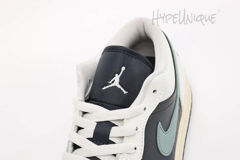 Jordan 1 Low ‘Jade Smoke' Reps