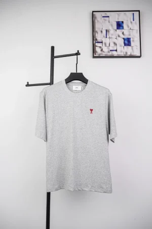 AMI Red Heart Logo Embroidered T-shirt