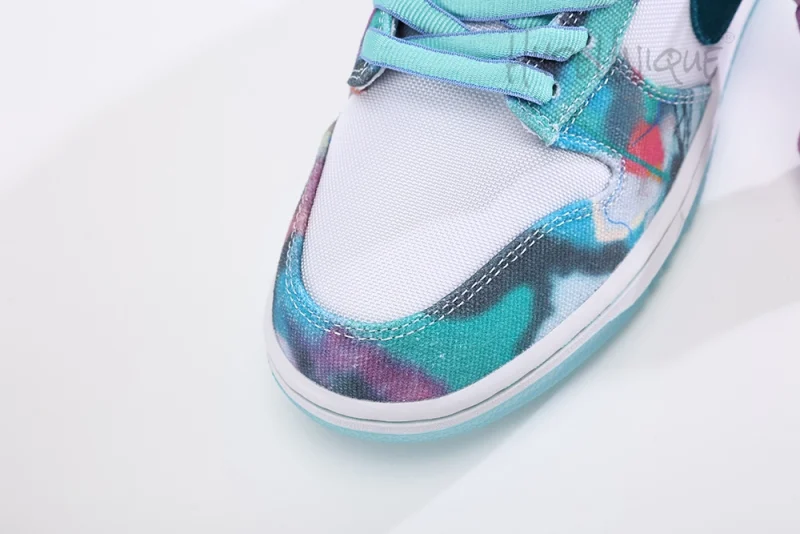 FUTURA LABORATORIES X DUNK LOW SB 'BLEACHED AQUA'