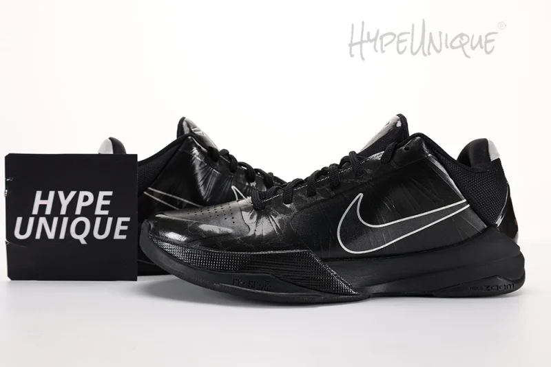 ZOOM KOBE 5 'BLACK OUT'