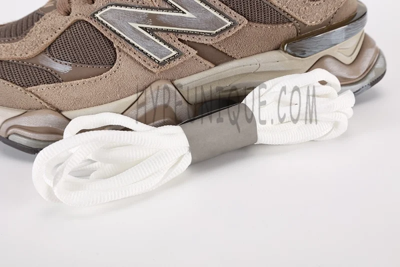 New Balance 9060 Mushroom Timberwolf