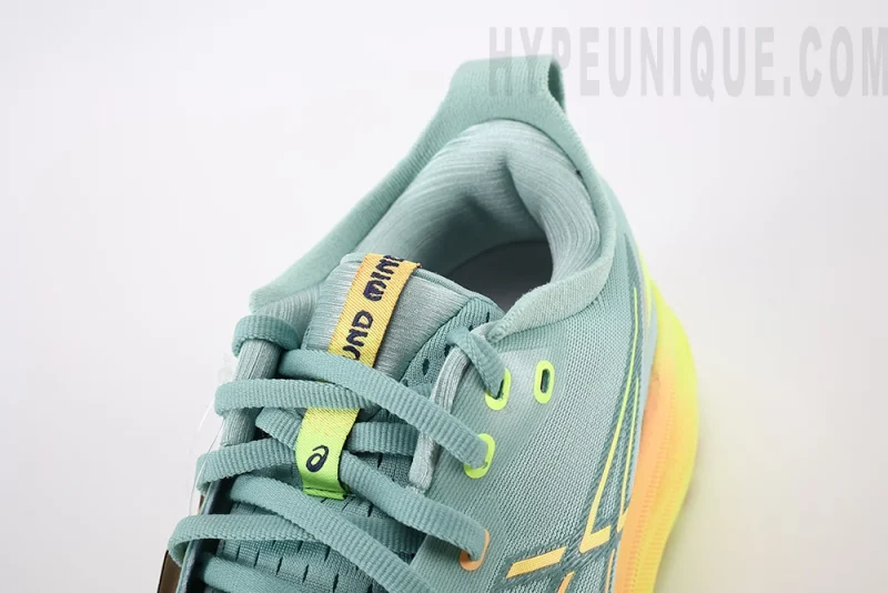 Gel Kayano 31 Wide ' Light Celadon/Safety Yellow'