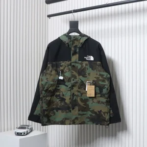 The North Face Camouflage Print Hooded Jacket