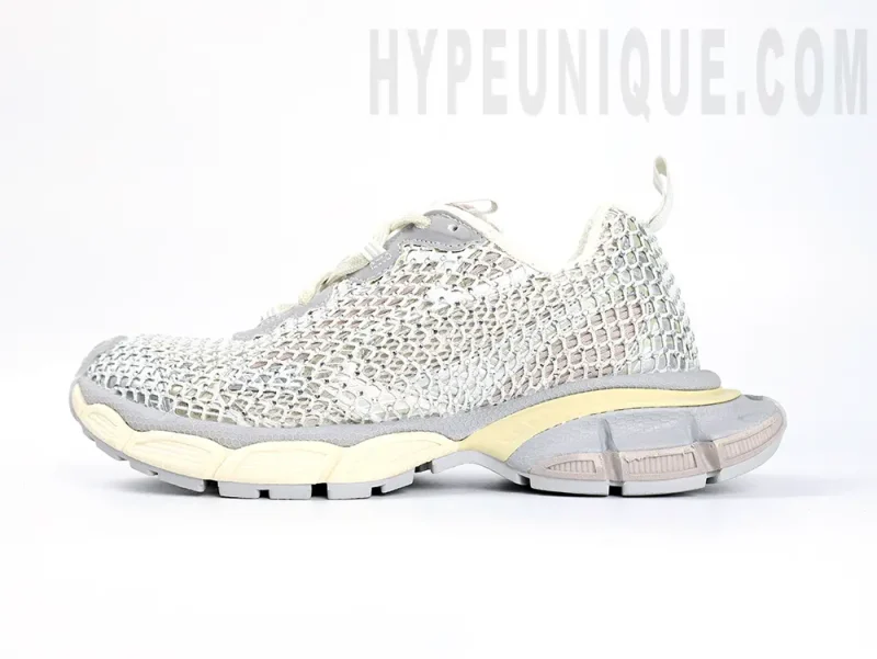 Women's 3xl Fishnet Sneaker in Eggshell