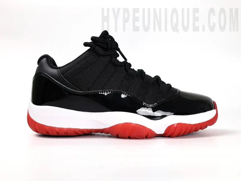 Jordan 11 Low “Bred”