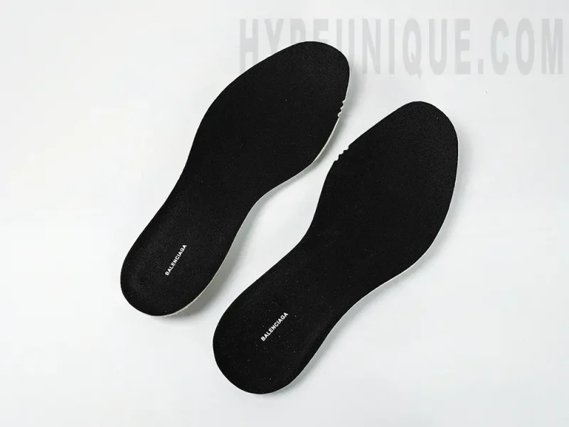 the black insole