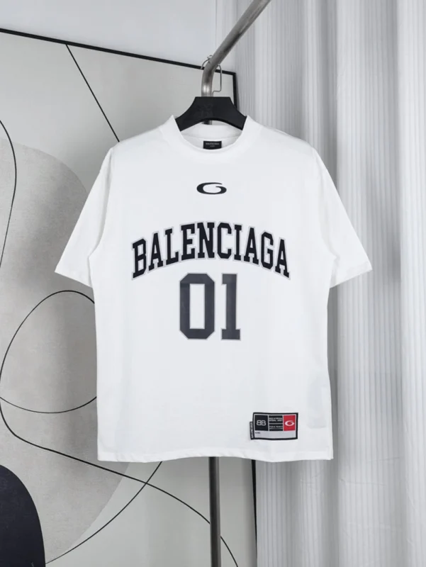 o1 Letter Twill Patch Embroidered T-Shirt
