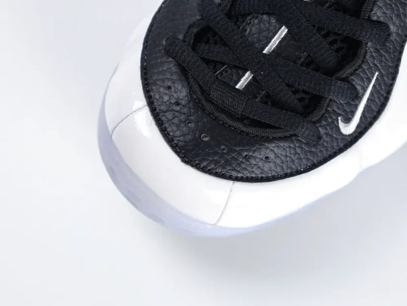 thetoe box