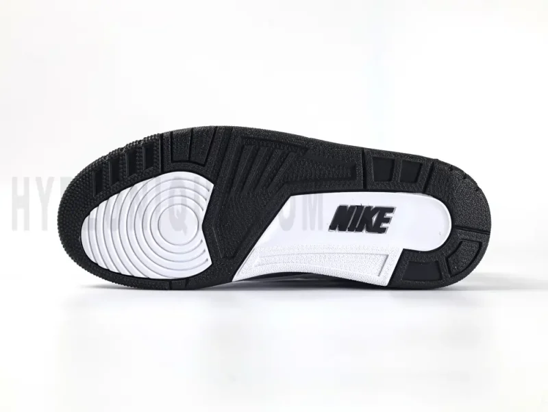the black and white outsle