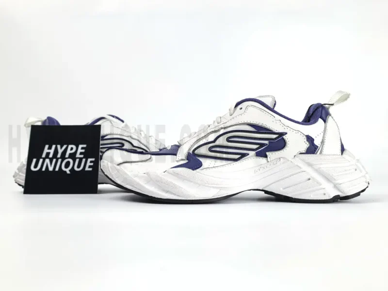 Monday Shoe in Navy/white