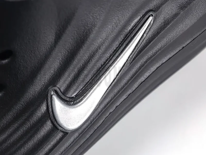 the nike swoosh