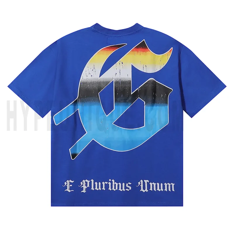 The back of the blue clothes